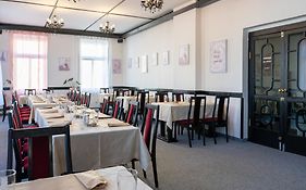 Hotel Cb Royal